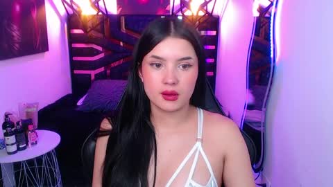 Snapshot of natalie_loffreda chatting on May 2026 09:10:01 PM natalie online show from May 2026 09:10:01 PM