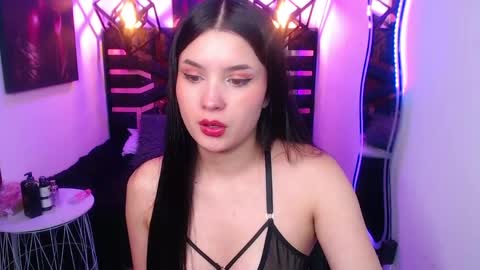 Snapshot of natalie_loffreda chatting on May 2026 08:17:01 PM natalie online show from May 2026 08:17:01 PM