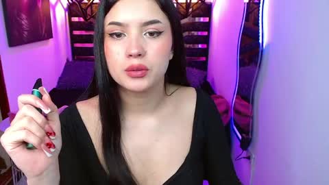 Snapshot of natalie_loffreda chatting on June 2026 08:22:01 PM natalie online show from June 2026 08:22:01 PM