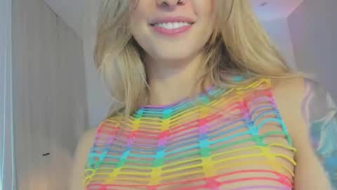 Snapshot of nataly_05 chatting on February 2026 09:55:02 PM anatalybee online show from February 2026 09:55:02 PM