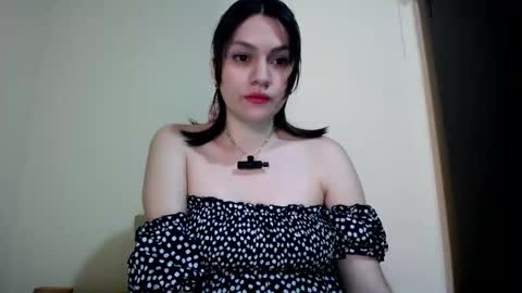 Nataly online show from October 2025 05:52:02 PM