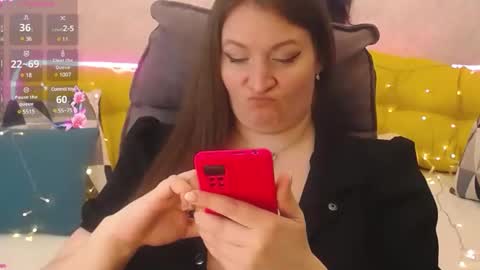 Snapshot of nataly_cute1 chatting on February 2025 10:00:01 PM Nataly online show from February 2025 10:00:01 PM