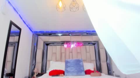 Snapshot of nataly_kydman chatting on December 2024 01:58:02 AM Nataly Kydman online show from December 2024 01:58:02 AM