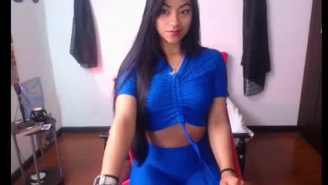 Nataly Escobar online show from January 2025 02:17:02 PM