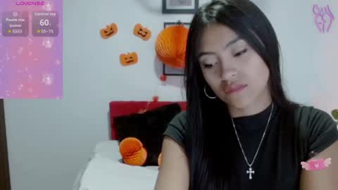 Nataly Escobar online show from October 2025 12:48:02 PM
