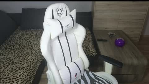 Natalli online show from January 2025 04:50:01 PM