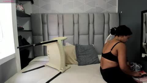 Snapshot of natasha_rose__ chatting on September 2025 07:04:01 PM N A T A S H A online show from September 2025 07:04:01 PM