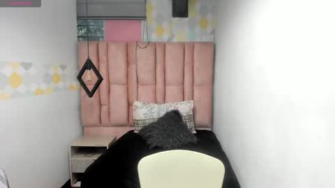 N A T A S H A online show from November 2025 11:53:01 AM