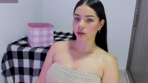 Snapshot of natasha_su chatting on January 2025 12:28:01 AM Natalia online show from January 2025 12:28:01 AM