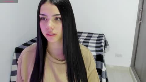 Snapshot of natasha_su chatting on February 2025 03:50:02 AM Natalia online show from February 2025 03:50:02 AM