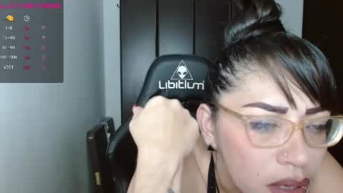 Natasha Smithe  online show from January 2025 07:08:02 AM