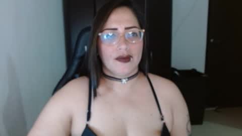 Natasha Smithe  online show from October 2025 07:35:02 PM