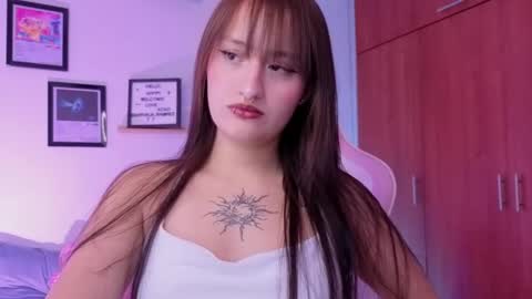 Snapshot of nathalia_ramirez_ chatting on April 2026 04:59:02 AM Nathalia Ramirez online show from April 2026 04:59:02 AM