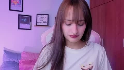 Snapshot of nathalia_ramirez_ chatting on April 2026 05:32:01 AM Nathalia Ramirez online show from April 2026 05:32:01 AM