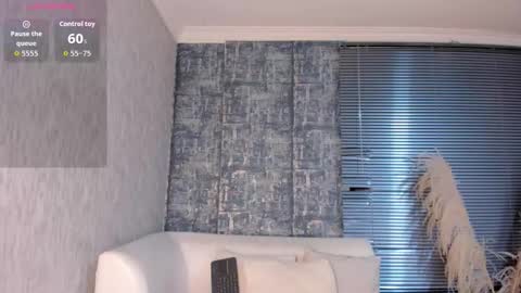        online show from February 2026 09:03:02 PM