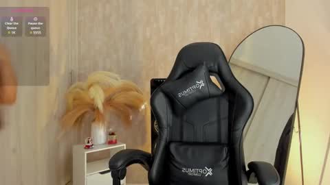 Snapshot of nathalyxx_ chatting on November 2025 02:06:01 PM nathalyxx_ online show from November 2025 02:06:01 PM