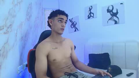 Snapshot of nathan_shimmer chatting on November 2025 01:11:02 PM nathan_shimmer online show from November 2025 01:11:02 PM