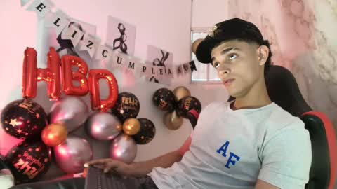 Snapshot of nathan_shimmer chatting on November 2025 02:54:01 PM nathan_shimmer online show from November 2025 02:54:01 PM