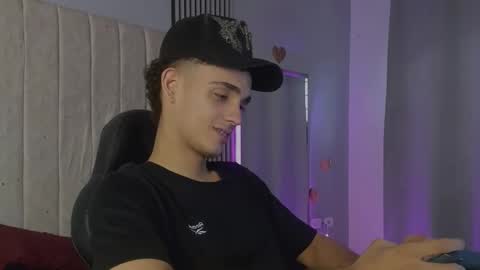 Snapshot of nathan_shimmer chatting on January 2026 10:02:02 PM nathan_shimmer online show from January 2026 10:02:02 PM