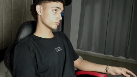 Snapshot of nathan_shimmer chatting on January 2026 11:10:01 PM nathan_shimmer online show from January 2026 11:10:01 PM