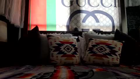 Snapshot of nativeboi22 chatting on February 2025 09:28:01 PM Haven online show from February 2025 09:28:01 PM