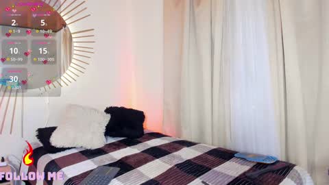 andrea Instagram..natta smithh online show from March 2025 03:08:02 AM