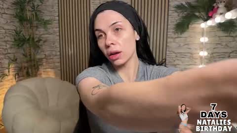 NATTY FIERROS online show from November 2025 07:02:01 PM