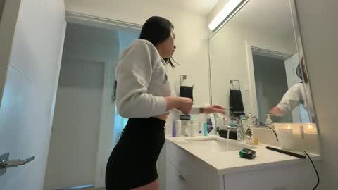 NATTY FIERROS online show from February 2026 06:06:02 PM