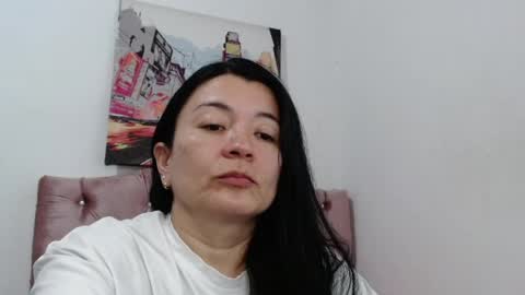 Snapshot of naturally_mature chatting on April 2026 02:03:02 AM Sammy online show from April 2026 02:03:02 AM