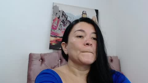 Snapshot of naturally_mature chatting on April 2026 01:48:01 AM Sammy online show from April 2026 01:48:01 AM