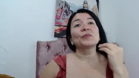 Snapshot of naturally_mature chatting on April 2026 03:46:01 AM Sammy online show from April 2026 03:46:01 AM