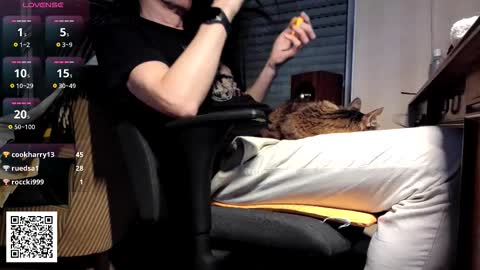 Snapshot of nature_x chatting on November 2025 09:57:02 PM Nature online show from November 2025 09:57:02 PM