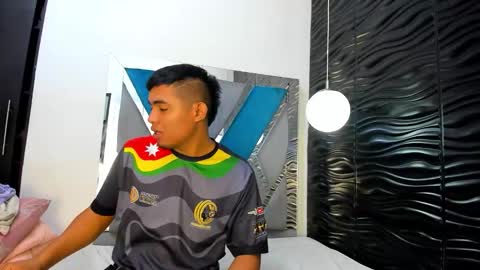 Naty-Maxx online show from January 2026 11:27:02 AM