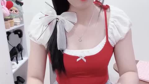 Kiki online show from December 2025 02:10:02 AM