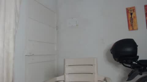 Snapshot of natzumi_mcqueen chatting on January 2025 11:33:01 AM Stella Mcqueen online show from January 2025 11:33:01 AM