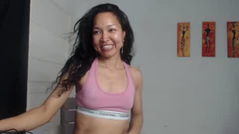 Snapshot of natzumi_mcqueen chatting on March 2025 04:06:02 PM Stella Mcqueen online show from March 2025 04:06:02 PM