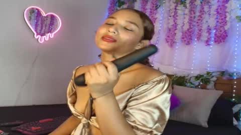 Natzu online show from November 2025 05:45:02 PM