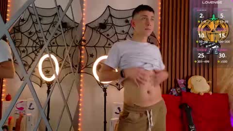 Christopher  Chris online show from October 2025 06:16:02 PM