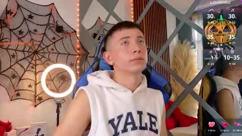 Christopher  Chris online show from October 2025 12:59:02 PM