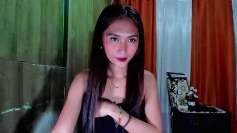 Snapshot of naughty_asian669 chatting on November 2025 01:28:01 PM Melody slut online show from November 2025 01:28:01 PM