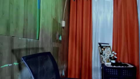 Snapshot of naughty_asian669 chatting on November 2025 09:47:02 AM Melody slut online show from November 2025 09:47:02 AM