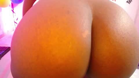 Snapshot of naughty_choko chatting on February 2026 08:21:01 AM L I S S online show from February 2026 08:21:01 AM