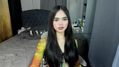 Snapshot of naughty_emmats chatting on April 2026 02:14:02 PM emma online show from April 2026 02:14:02 PM