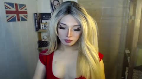 Snapshot of naughty_kim20 chatting on February 2025 03:32:02 AM alexa online show from February 2025 03:32:02 AM