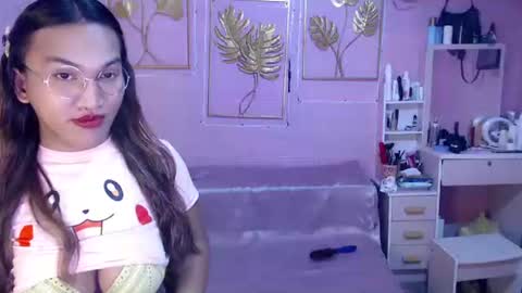 naughty_lorien143 online show from November 2025 09:30:02 AM