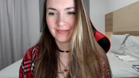 Ann online show from December 2025 01:43:02 AM