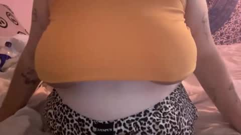 Snapshot of naughtygirl637100 chatting on November 2025 08:22:01 PM Naughty Girl online show from November 2025 08:22:01 PM