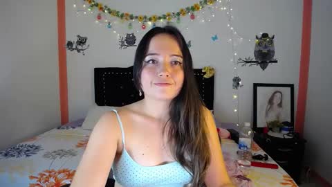 Valeria  online show from February 2025 09:40:01 PM