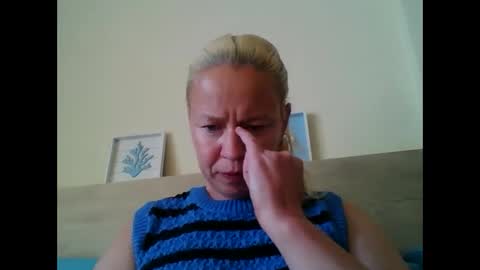 Snapshot of naughtyjennyblondeuk chatting on April 2026 04:48:01 PM naughtyjennyblondeuk online show from April 2026 04:48:01 PM