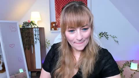 Milana - on air every day except Wednesday from 9 pm to 4 am European time online show from November 2025 09:50:01 PM